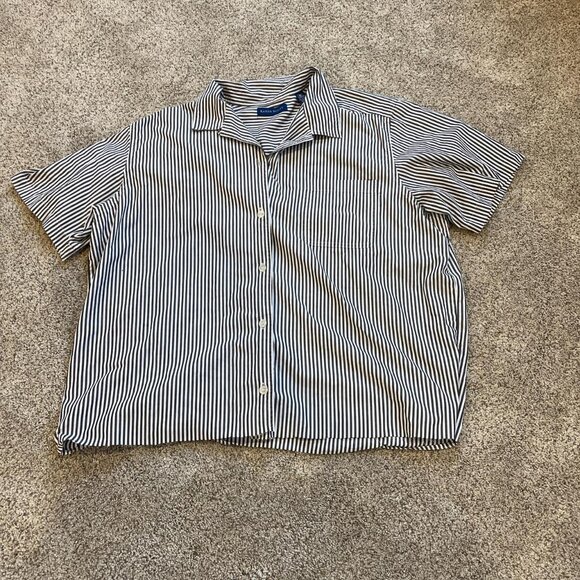 Vintage cropped button up - Picture 1 of 3